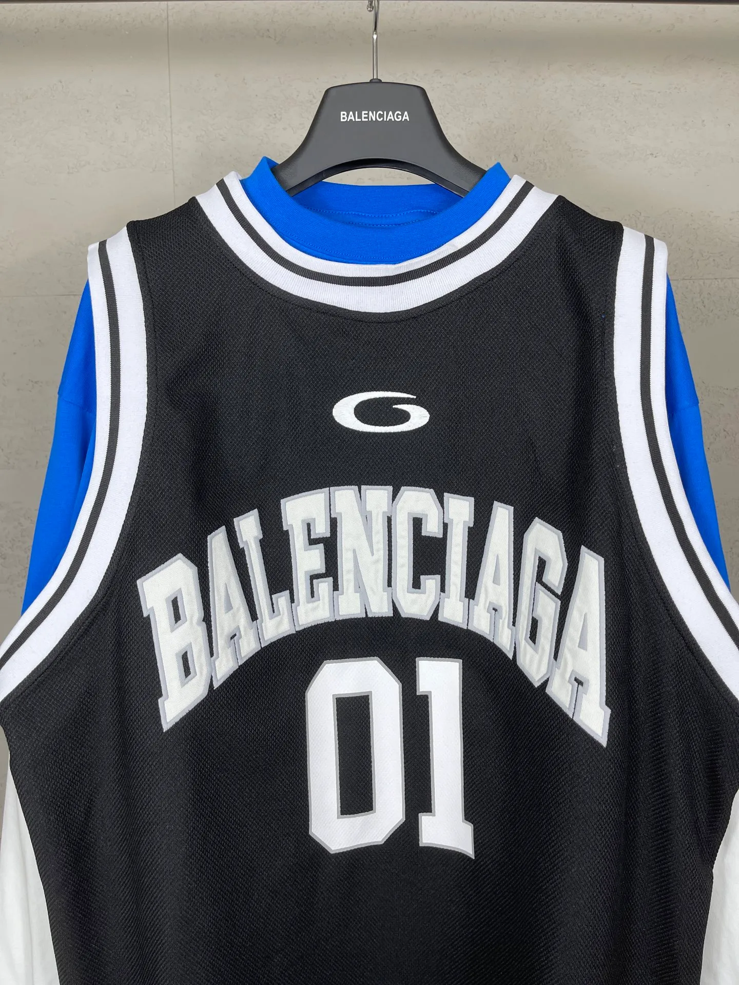 【 . Quality】BALENCI*GA/ .SS 25 New Arrival 3 T 。 。 ， 。 。 . Authentic ， ZP 。 260 ， . ， ， 。 。 ， 。 OS . Same Style ：BL 255089 ： ，Red Size：XS S M L